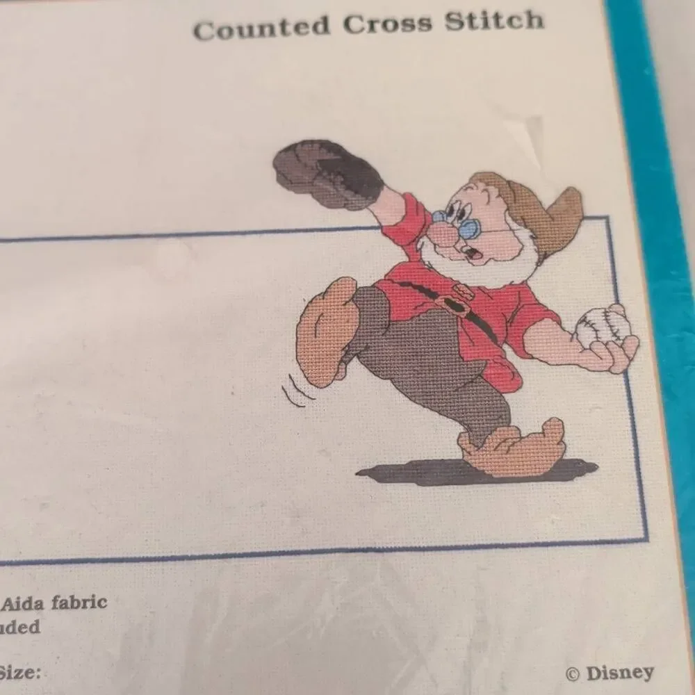 Symbol of Excellence Disney's Snow White and the Seven Dwarfs Play Ball Counted
